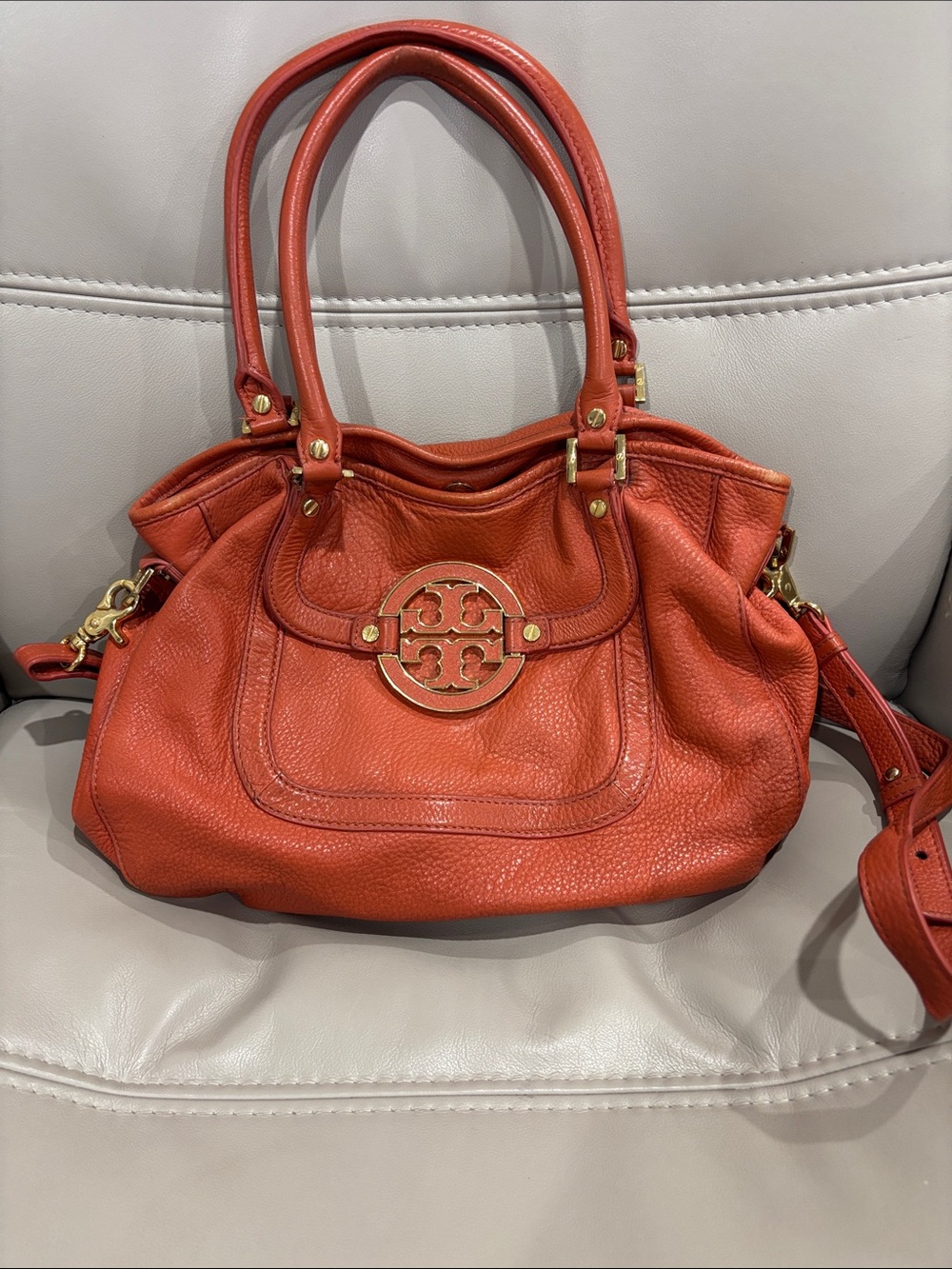 Tory Burch Amanda Pebbled Leather Hobo